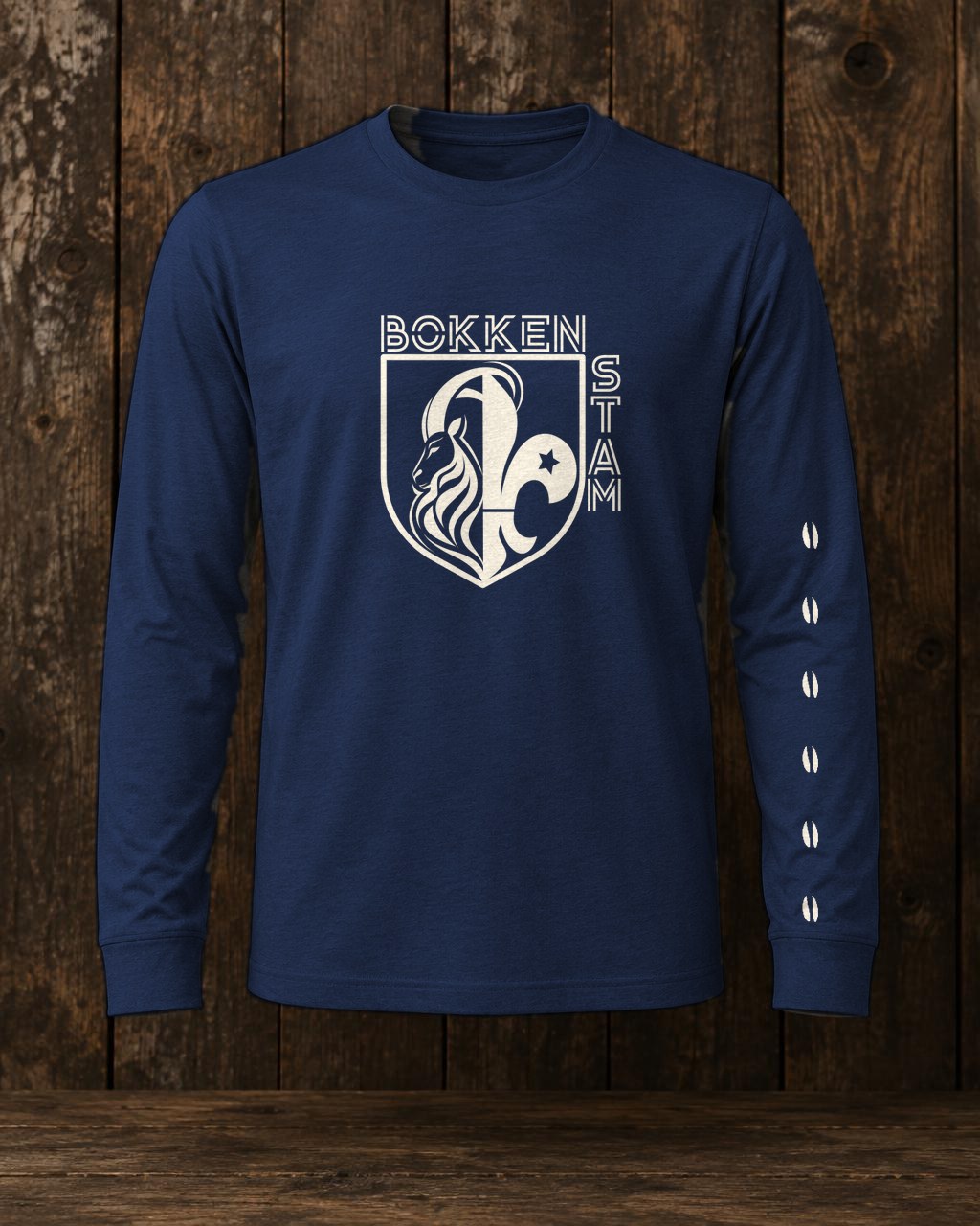Navy Bokkenstam longsleeve met het Bokkenstam-logo op de borst en bokkenhoeven langs de mouw